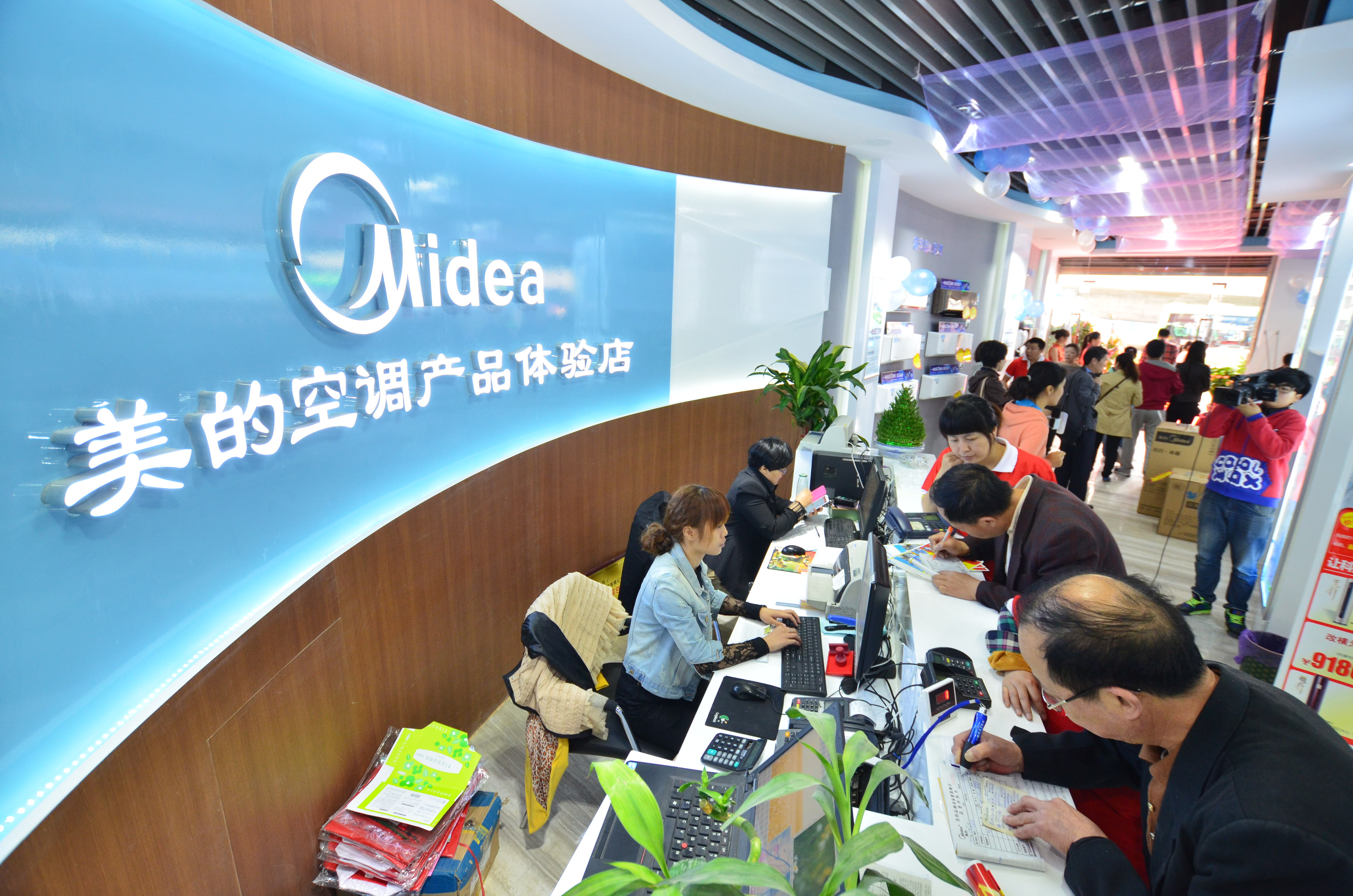 ���Ŀ��{(di��o)���۽����M��ʹ�Ãrֵ���Գ־�Ʒ��(zh��n)�Բ��ӓu